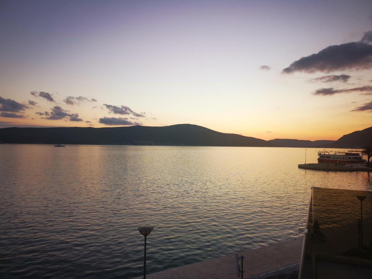 Seafront Apartments Tivat Zewnętrze zdjęcie